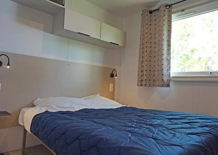 Camping 4 étoiles - Parc aquatique - eeiaei 4* Givrand