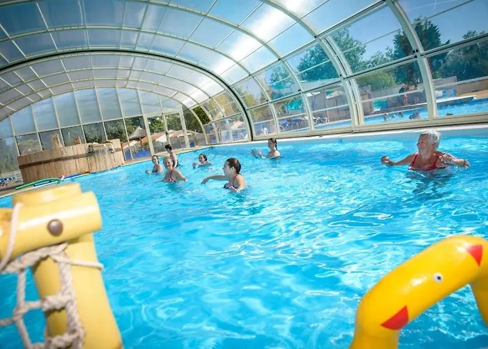 Camping 4 étoiles - Parc aquatique - eeiaei 4* Givrand