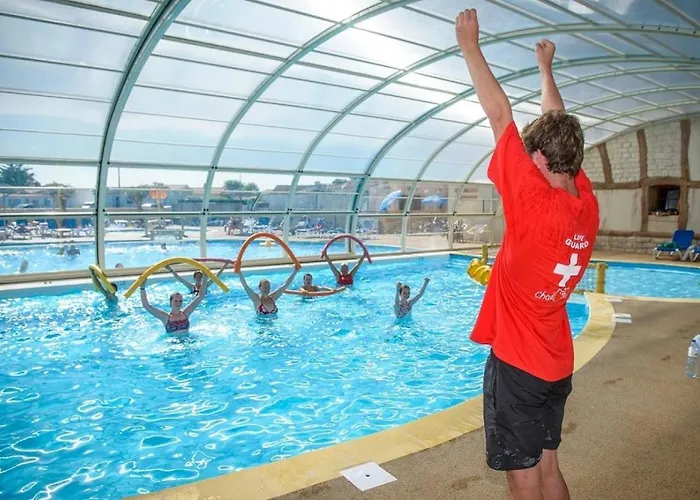 Camping 4 étoiles - Parc aquatique - eeiaei 4* Givrand