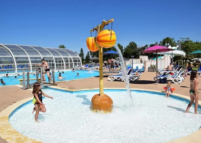 Camping 4 étoiles - Parc aquatique - eeiaei 4* Givrand