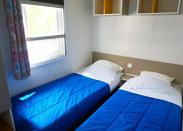 Campeggio Camping 4 étoiles - Parc aquatique - eeiaei